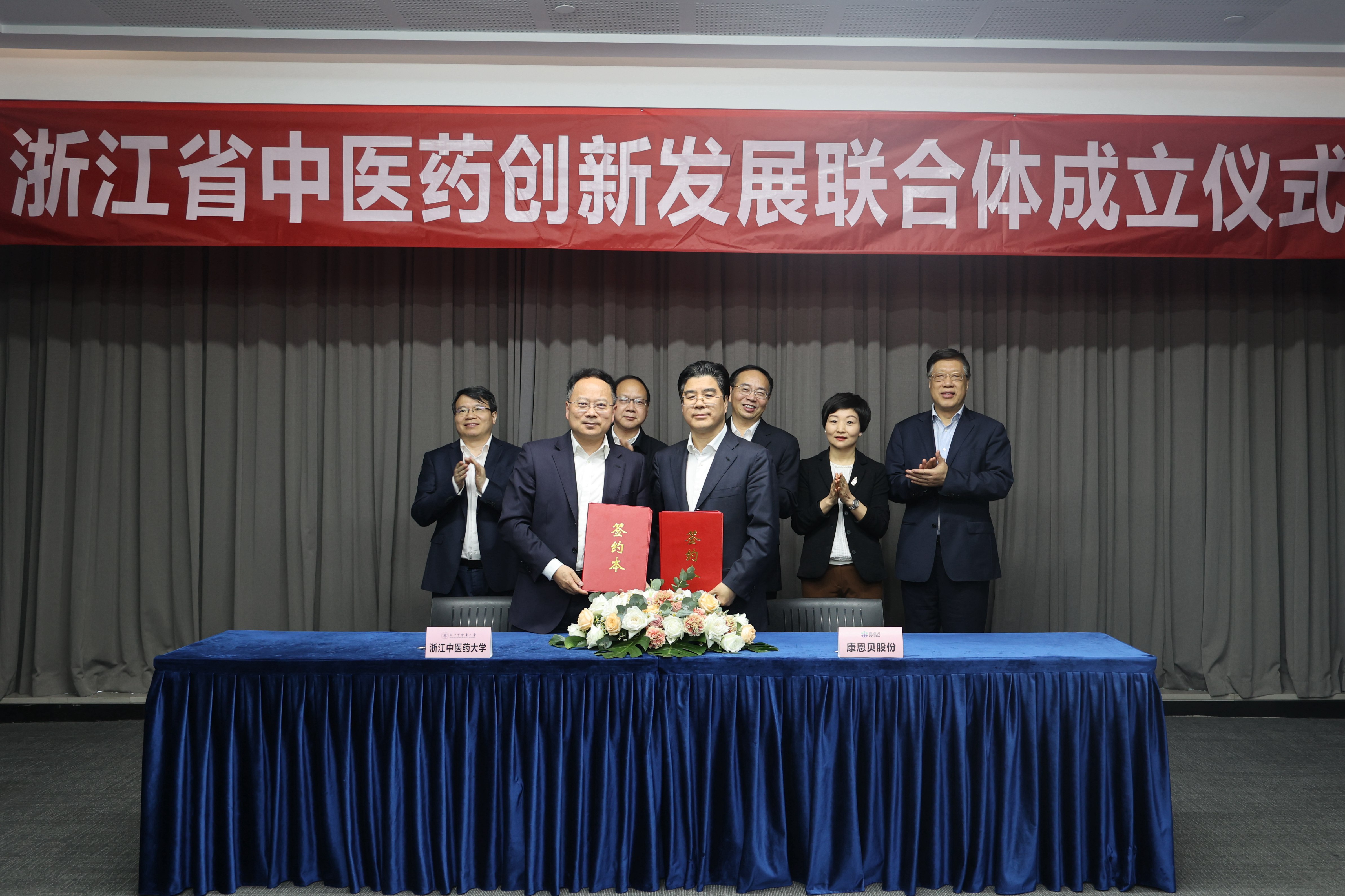 防疫保供，，，强化继续践行初心使命